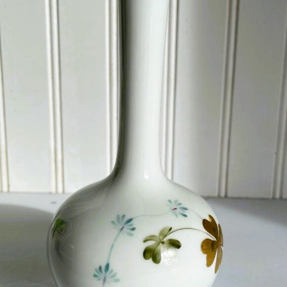 Antique H&C Selb Bavaria Vase Porcelain Hand Painted  Shamrock EUC Signed - Picture 2 of 7